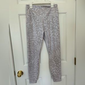 Good American leopard print white and silver leggings